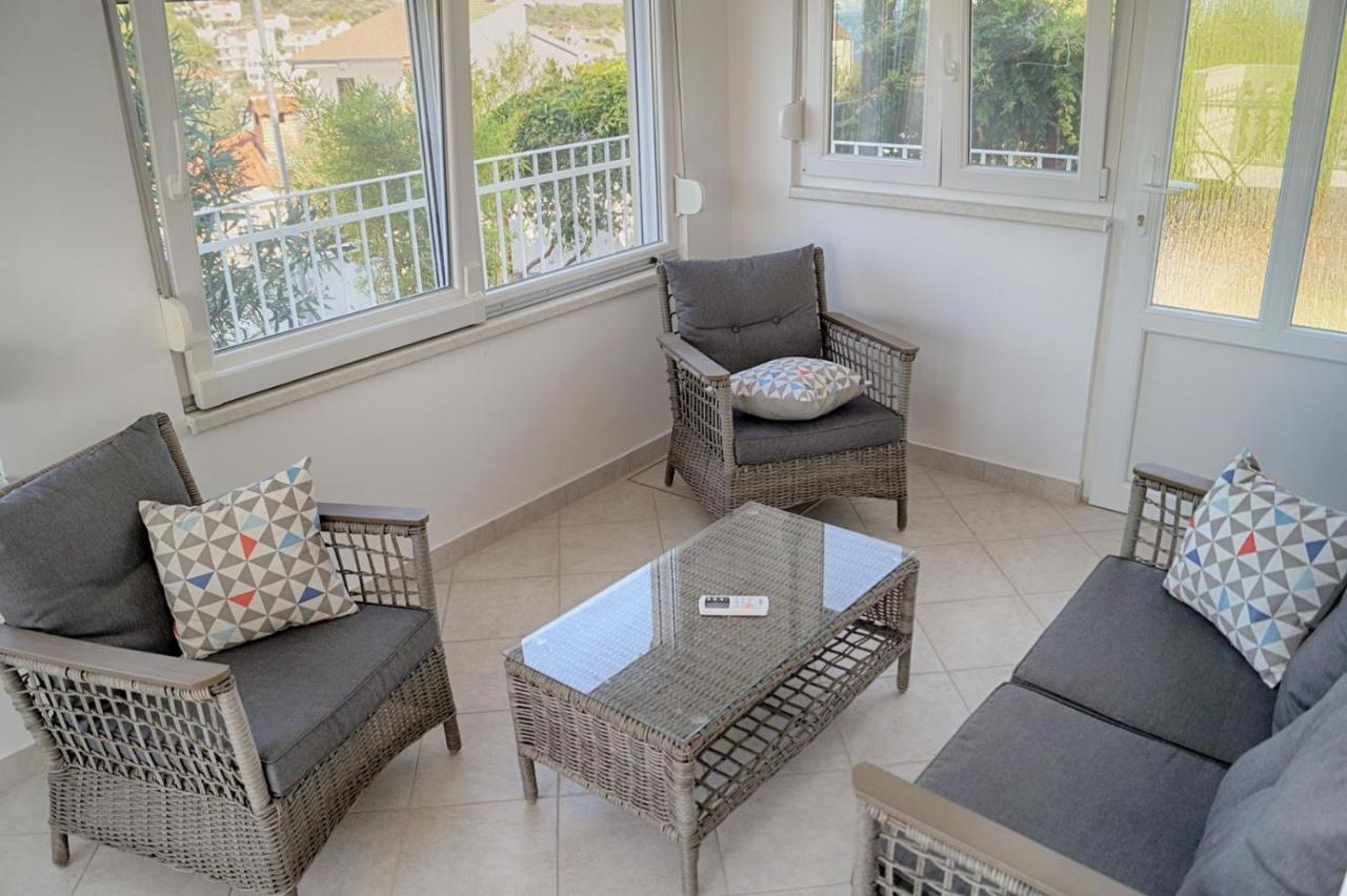 Villa Luger Eg Ražanj Exteriér fotografie